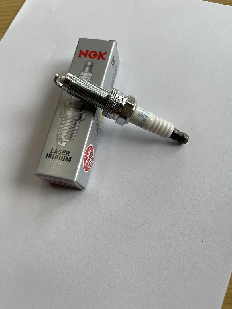 NGK Laser Iridium Spark Plug SLIZKR7C11S 92932 for Honda Civic, CR-V, Accord 1.5L Turbo - Image 2